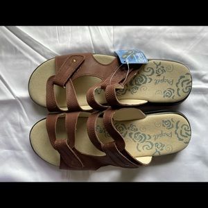 Propet sandals 4 wide width